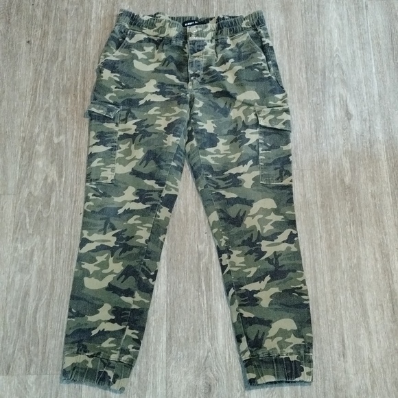Almost Famous Camouflage Joggers size L - Picture 2 of 6